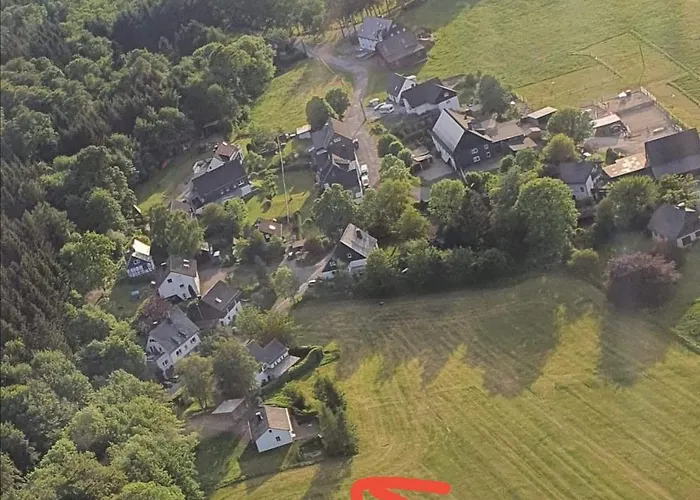 Mit Ausblick Nyaraló